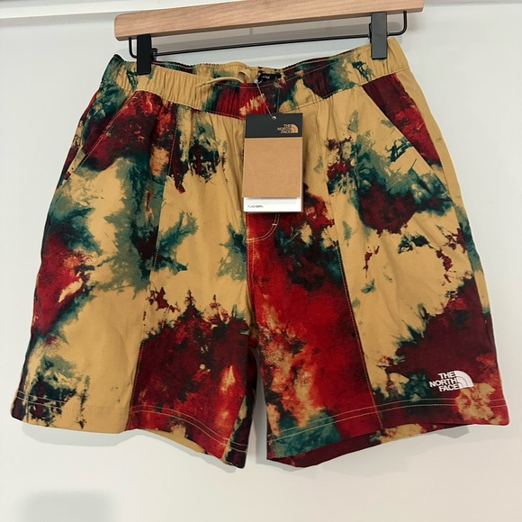 NWT Mens The North Face Class V Pull On Nylon Climbing Shorts Muticolor Size S - Picture 1 of 4